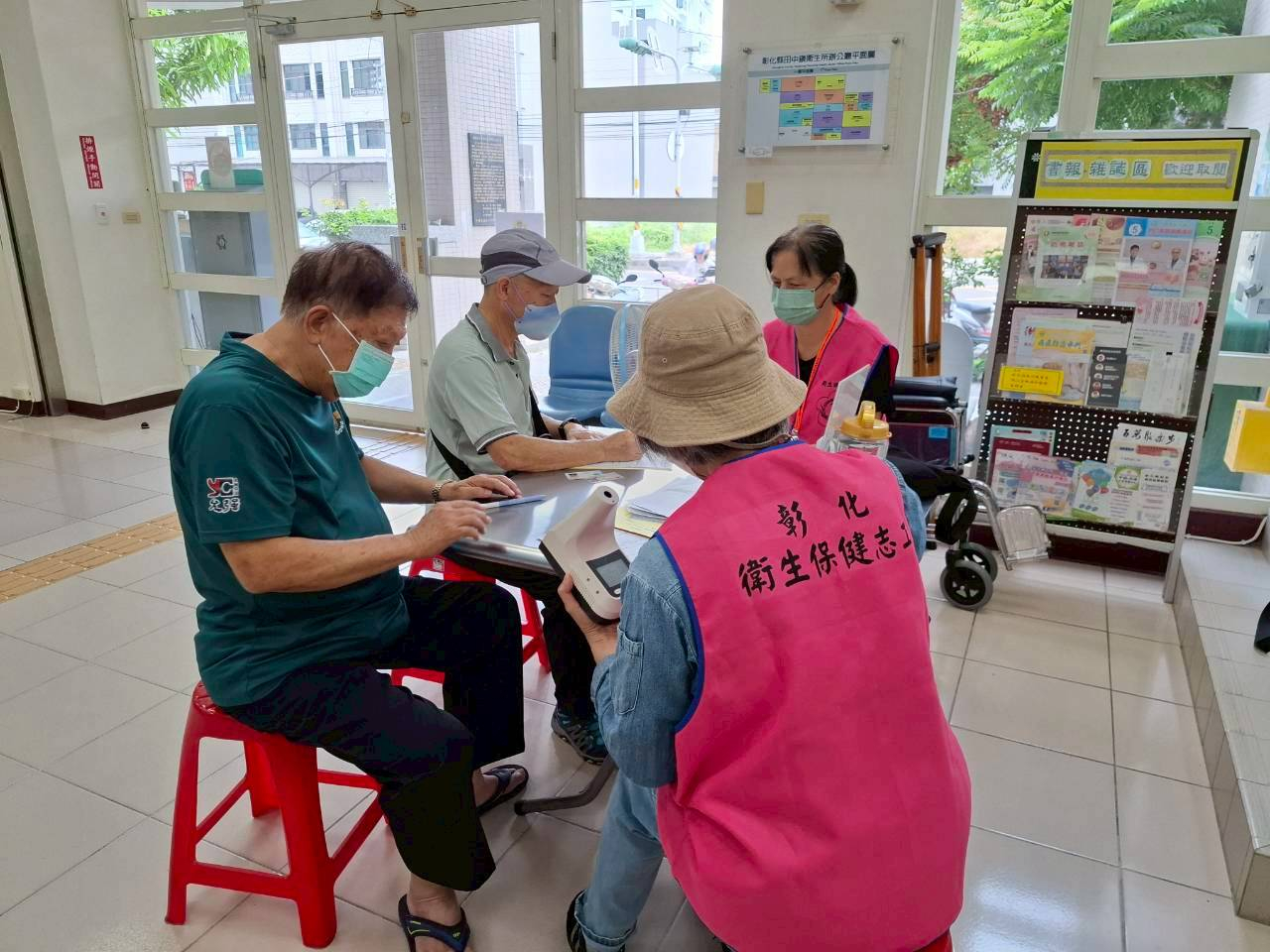 1150508田中鎮衛生所帶狀皰疹疫苗接種照片2